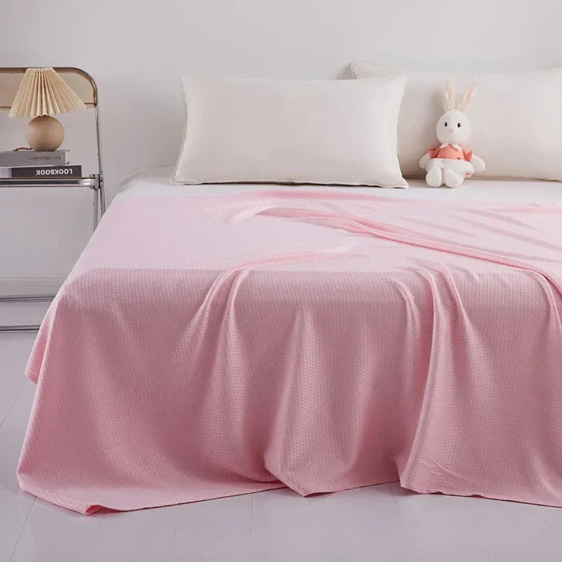 DecorBites™ Bamboo Fiber Cooling Summer Blanket: Lightweight Diamond Quilt Duvet
