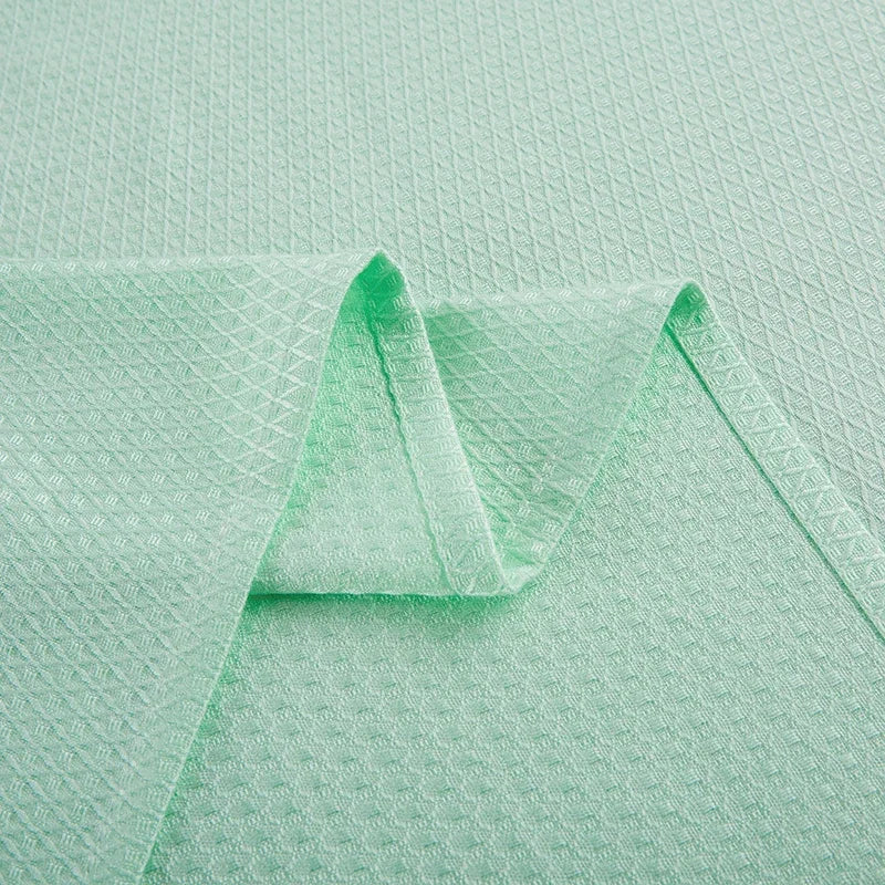 DecorBites™ Bamboo Fiber Cooling Summer Blanket: Lightweight Diamond Quilt Duvet