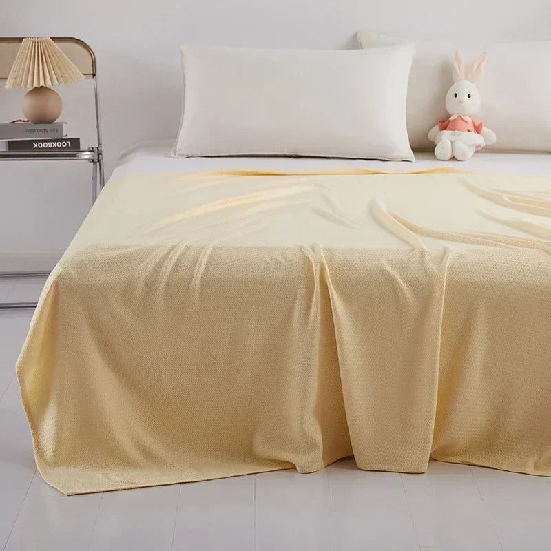 DecorBites™ Bamboo Fiber Cooling Summer Blanket: Lightweight Diamond Quilt Duvet
